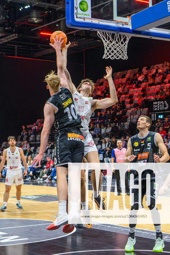 Basketball - Saison 2026 2027 - 2. Bundesliga Pro-A - 4. Spieltag: Nürnberg Falcons Basketball Club NBC - Kreisbau Kirchheim Knights - AlSch - - Lukas Zerner (10, Kreisbau Kirchheim Knights ) Jarne Jürgens Juergens (21, Nürnberg Falcons BC NBC )