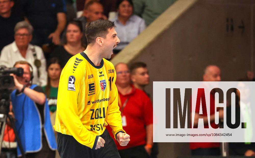 Deutschland, Göppingen, Handball Opel HBL Bundesliga, FRISCH AUF! Göppingen vs. SG BBM Bietigheim, Jubel Martin Tomovski (BBM)