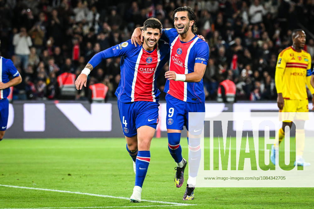 Lucas BERALDO of PSG celebrate his goal his Ferran TORRES of PSG during the Ligue 1 match between Paris Saint-Germain (PSG) and Le Mans FC at Parc des Princes Stadium on October 10, 2026 in Paris, France. Paris France - ZUMAm308 20261010_zsp_m308_004