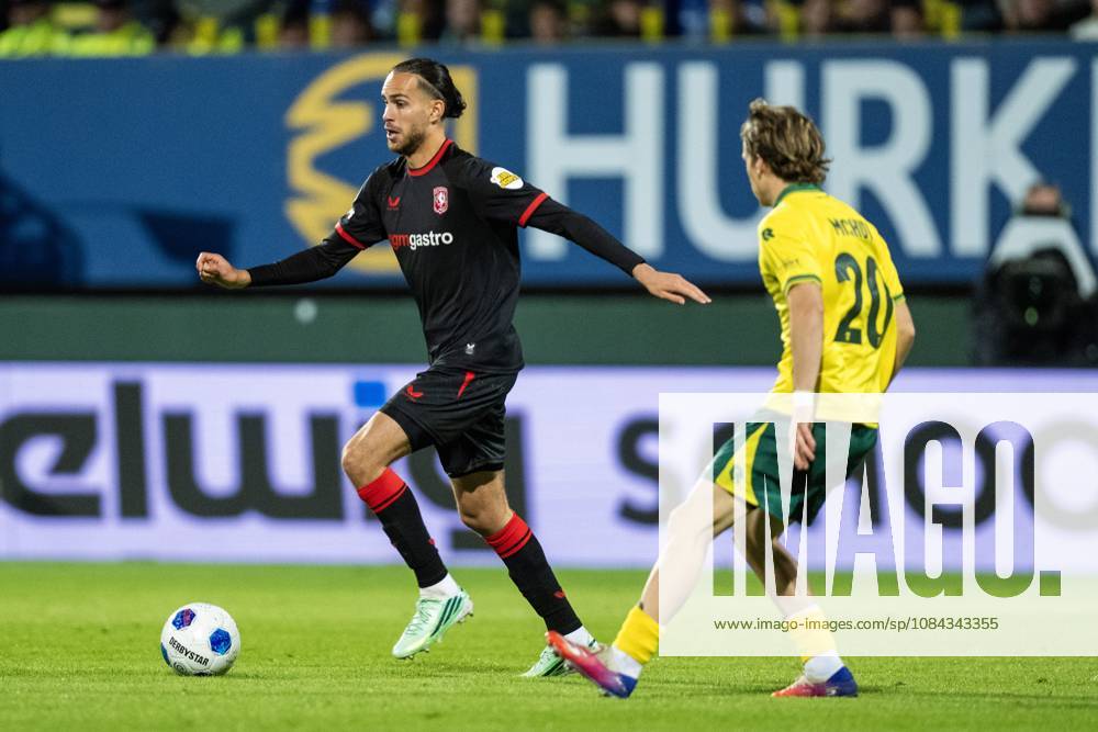 , Fortuna Sittard Stadium , season 2025 2026 , Dutch Eredivisie football , match between Fortuna Sittard and FC Twente , picture shows FC Twente player Ramiz Zerrouki Fortuna Sittard player Edouard Michut Fortuna Sittard - Twente x208125347x