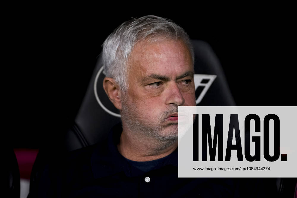 LA LIGA EA Sports - Real Madrid vs Villarreal MADRID, SPAIN - October 10:Head coach of Real Madrid Jose Mourinho during the La Liga 2026 27 match between Real Madrid and Villarreal at Santiago Bernabeu Stadium. (Photo by Guille Martinez f22photo) Madrid Santiago Bernabeu Stadium Spain