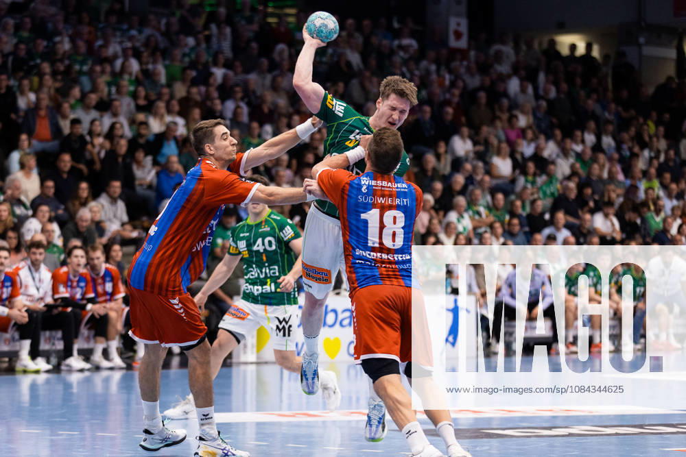 Oskar NEUDECK (FRISCH AUF! Goeppingen, 02) erzielt ein Tor, Aktion, Torwurf GER, FRISCH AUF! Goeppingen vs. SG BBM Bietigheim, Handball, Bundesliga, OPEL HBL, 8. Spieltag, Spielzeit 2026 2027, 10.10.2026, GER, FRISCH AUF! Goeppingen vs. SG BBM Bietigheim, Handball, Bundesliga, OPEL HBL, 8. Spieltag, Spielzeit 2026 2027, 10.10.2026, Goeppingen