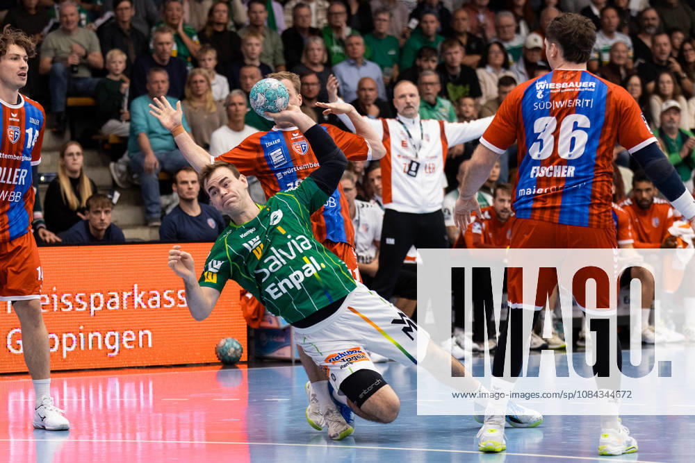 Max BENEKE (FRISCH AUF! Goeppingen, 09) erzielt ein Tor, Aktion, Torwurf GER, FRISCH AUF! Goeppingen vs. SG BBM Bietigheim, Handball, Bundesliga, OPEL HBL, 8. Spieltag, Spielzeit 2026 2027, 10.10.2026, GER, FRISCH AUF! Goeppingen vs. SG BBM Bietigheim, Handball, Bundesliga, OPEL HBL, 8. Spieltag, Spielzeit 2026 2027, 10.10.2026, Goeppingen