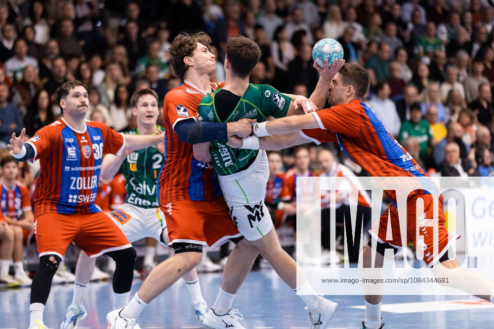 Fynn-Luca NICOLAUS, (SG BBM Bietigheim, 14) im Zweikampf gegen Elias NEWEL (FRISCH AUF! Goeppingen, 40) GER, FRISCH AUF! Goeppingen vs. SG BBM Bietigheim, Handball, Bundesliga, OPEL HBL, 8. Spieltag, Spielzeit 2026 2027, 10.10.2026, GER, FRISCH AUF! Goeppingen vs. SG BBM Bietigheim, Handball, Bundesliga, OPEL HBL, 8. Spieltag, Spielzeit 2026 2027, 10.10.2026, Goeppingen
