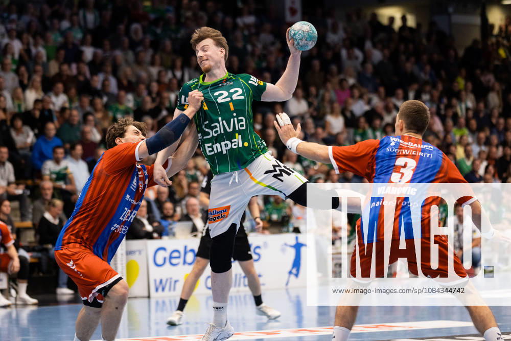 Erik PERSSON (FRISCH AUF! Goeppingen, 22) erzielt ein Tor, Aktion, Torwurf GER, FRISCH AUF! Goeppingen vs. SG BBM Bietigheim, Handball, Bundesliga, OPEL HBL, 8. Spieltag, Spielzeit 2026 2027, 10.10.2026, GER, FRISCH AUF! Goeppingen vs. SG BBM Bietigheim, Handball, Bundesliga, OPEL HBL, 8. Spieltag, Spielzeit 2026 2027, 10.10.2026, Goeppingen