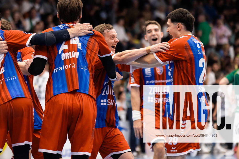Die Bietigheimer Spieler jubeln nach dem Spiel ueber den Sieg, Auswaertssieg GER, FRISCH AUF! Goeppingen vs. SG BBM Bietigheim, Handball, Bundesliga, OPEL HBL, 8. Spieltag, Spielzeit 2026 2027, 10.10.2026, GER, FRISCH AUF! Goeppingen vs. SG BBM Bietigheim, Handball, Bundesliga, OPEL HBL, 8. Spieltag, Spielzeit 2026 2027, 10.10.2026, Goeppingen