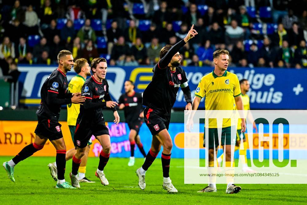 , Fortuna Sittard Stadium , season 2025 2026 , Dutch Eredivisie football , match between Fortuna Sittard and FC Twente , picture shows FC Twente player Robin Propper celebrates after scoring his team s first goal Fortuna Sittard - Twente x208125595x