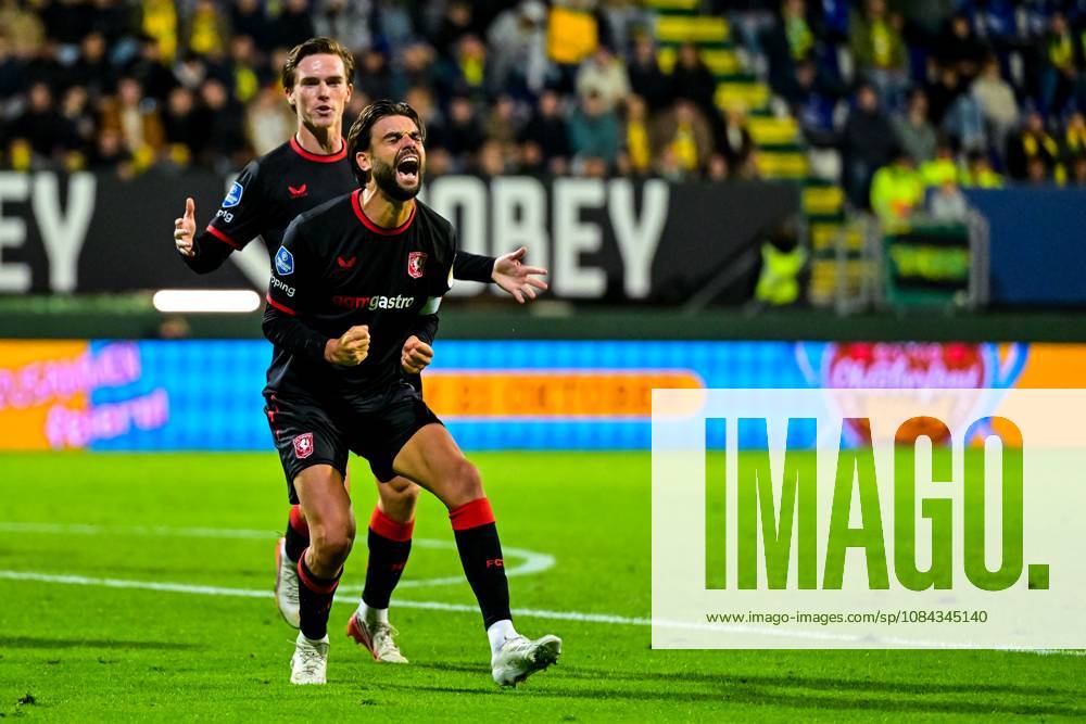 , Fortuna Sittard Stadium , season 2025 2026 , Dutch Eredivisie football , match between Fortuna Sittard and FC Twente , picture shows FC Twente player Robin Propper celebrates after scoring his team s first goal Fortuna Sittard - Twente x208125618x