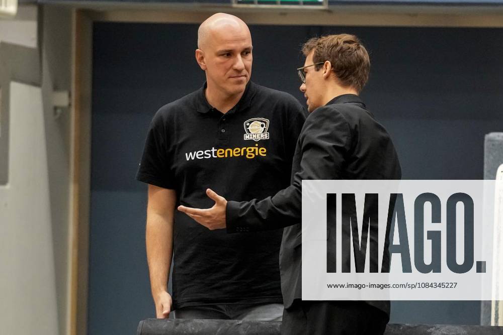 Trainer Lars Wendt (ETB Miners). Das Spiel der 2. Bundesliga ProA am 10.10. 2026, ETB Miners gegen die PS Karlsruhe LIONS, endete in der Sporthalle Am Hallo, Ernestinenstraße 57 mit X:X. Michael Gohl FUNKE Foto Services Deutschland Nordrhein-Westfalen Essen