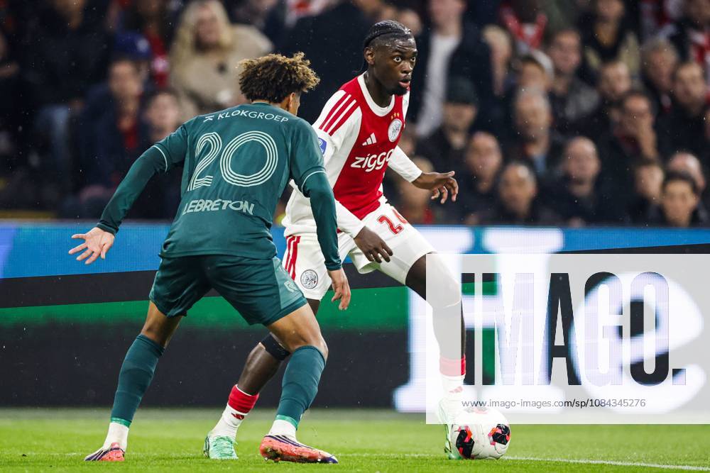 AMSTERDAM - (lr) Noà Lebreton of NEC Nijmegen, Jorthy Mokio of Ajax during the Dutch Eredivisie match between AFC Ajax and NEC Nijmegen at the Johan Cruijff ArenA on October 10, 2026 in Amsterdam, the Netherlands. MAURICE VAN STEEN ANP Eredivisie 2026 27 ANPxSportx IVx 572059298 originalFilename: 572059298