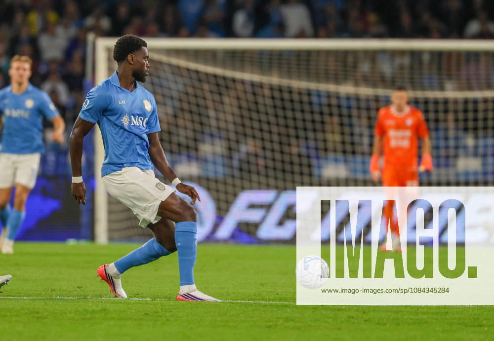 Benoit Badiashile of SSC Napoli during the 2026 27 Serie A match between SSC Napoli and FC Frosinone, played on October 10, 2026, at the Stadio Diego Armando Maradona in Naples Napoli ITALIA - ZUMAs236 20261010_aap_s236_009