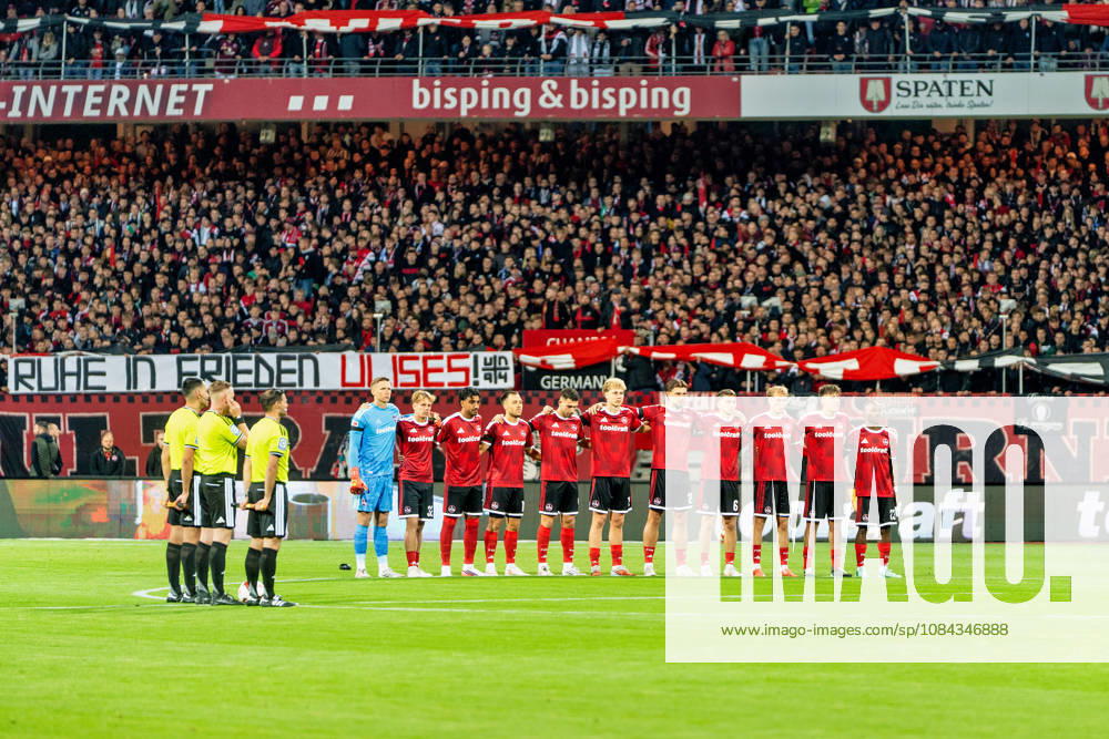 Schweigeminute vor dem Spiel 1. FC Nuernberg vs. VfL Wolfsburg, GER, 1. FC Nuernberg vs. VfL Wolfsburg, Fussball, 2. Bundesliga, 7. Spieltag, Saison 2026 2027, 10.10.2026, DFL REGULATIONS PROHIBIT ANY USE OF PHOTOGRAPHS AS IMAGE SEQUENCES AND OR QUASI-VIDEO, GER, 1. FC Nuernberg vs. VfL Wolfsburg, Fussball, 2. Bundesliga, 7. Spieltag, Saison 2026 2027, 10.10.2026 Nuernberg