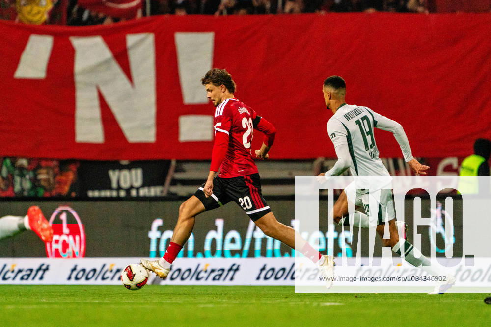 Fynn Otto (1. FC Nuernberg, 20) und Robert Glatzel (VfL Wolfsburg, 19), GER, 1. FC Nuernberg vs. VfL Wolfsburg, Fussball, 2. Bundesliga, 7. Spieltag, Saison 2026 2027, 10.10.2026, DFL REGULATIONS PROHIBIT ANY USE OF PHOTOGRAPHS AS IMAGE SEQUENCES AND OR QUASI-VIDEO, GER, 1. FC Nuernberg vs. VfL Wolfsburg, Fussball, 2. Bundesliga, 7. Spieltag, Saison 2026 2027, 10.10.2026 Nuernberg