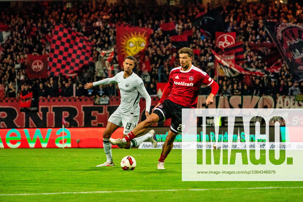 Robert Glatzel (VfL Wolfsburg, 19) und Fynn Otto (1. FC Nuernberg, 20), GER, 1. FC Nuernberg vs. VfL Wolfsburg, Fussball, 2. Bundesliga, 7. Spieltag, Saison 2026 2027, 10.10.2026, DFL REGULATIONS PROHIBIT ANY USE OF PHOTOGRAPHS AS IMAGE SEQUENCES AND OR QUASI-VIDEO, GER, 1. FC Nuernberg vs. VfL Wolfsburg, Fussball, 2. Bundesliga, 7. Spieltag, Saison 2026 2027, 10.10.2026 Nuernberg
