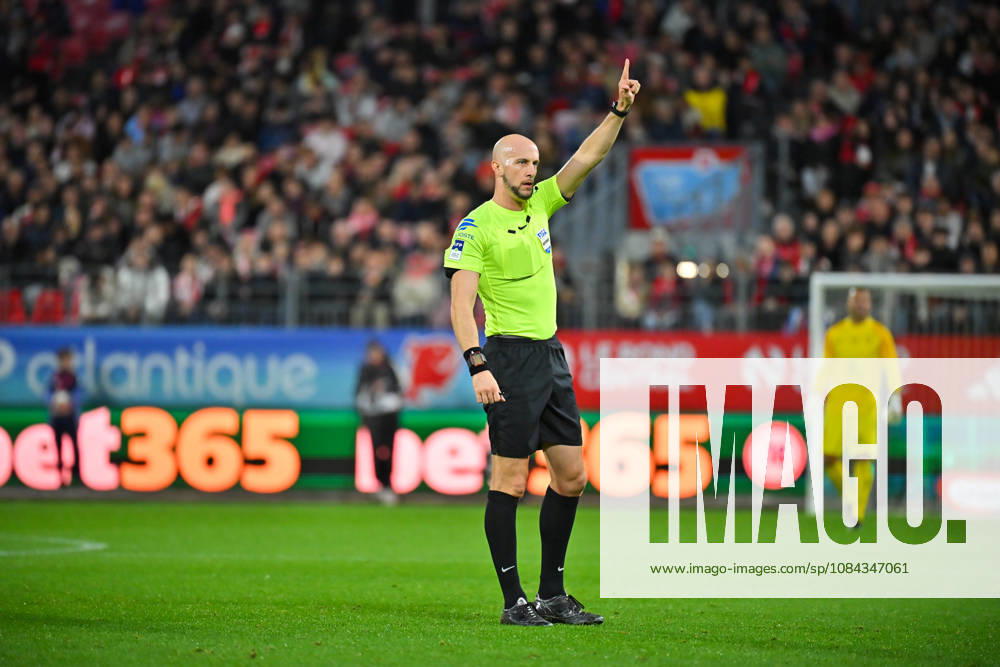 Stade Brestois 29 v Angers SCO - Ligue 1 McDonald s 2026 2027 Eric Wattellier referee during Ligue 1 McDonald s match between Brest and Angers at Stade Francis-Le Ble on October 10, 2026 in Brest, France. Brest France
