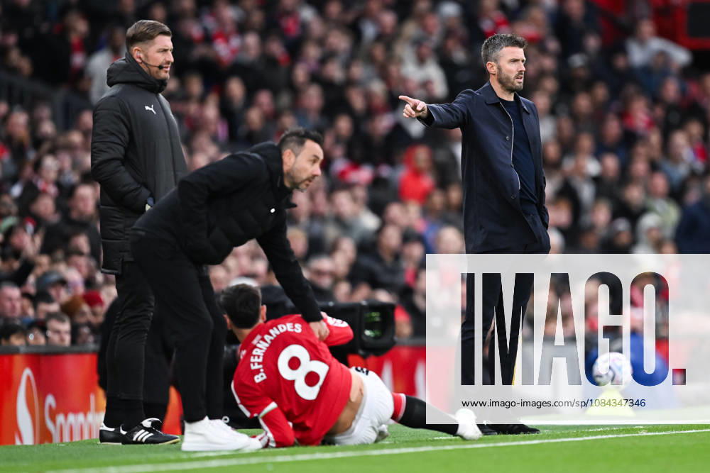 MANCHESTER, ENGLAND, OCT 10: Michael Carrick head coach of Manchester United, ManU instructs his team during the Premier League match between Manchester United and Tottenham Hotspur at Old Trafford in Manchester, England (Will Palmer Sports Press Photo)
