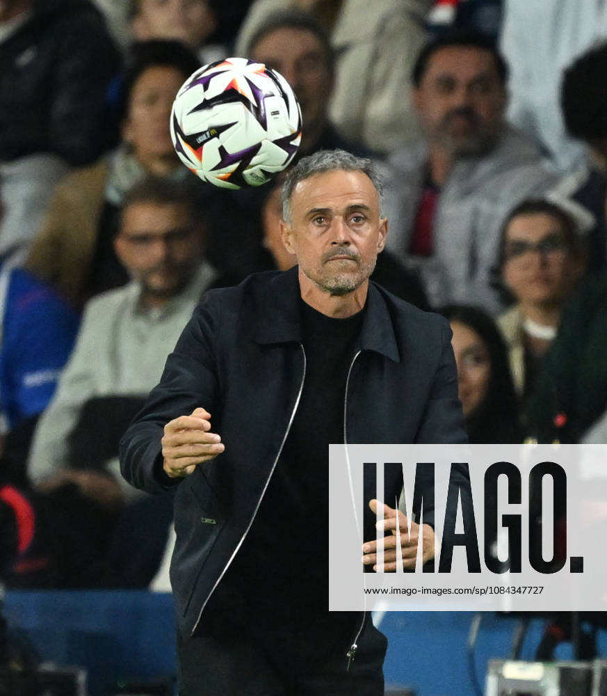 PSG v Le Mans FC - French Ligue 1 PARIS, FRANCE - OCTOBER 10: Luis Enrique, head coach of Paris Saint - Germain, reacts during the French Ligue 1 (L1) soccer match between Paris Saint-Germain (PSG) and Le Mans FC at Parc des Princes stadium in Paris, France on October 10, 2026. Mustafa Yalcin Anadolu Paris France. Editorial use only. Please get in touch for any other usage.