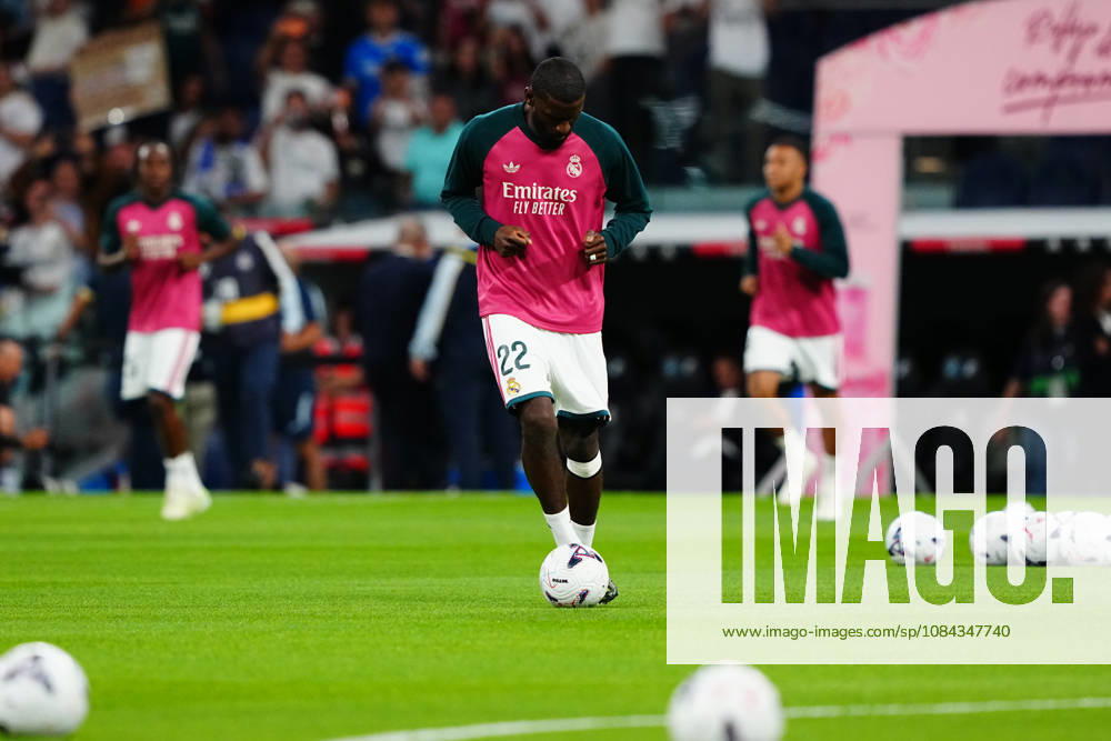 Real Madrid v Villarreal - LaLiga EA Sports 2026 27 MD8 MADRID, SPAIN - OCTOBER 10: Antonio Rudiger of Real Madrid warms up before the LaLiga EA Sports match between Real Madrid CF and Villarreal CF at Santiago Bernabeu on October 10, 2026 in Madrid, Spain. Madrid Santiago Bernabeu Madrid Spain