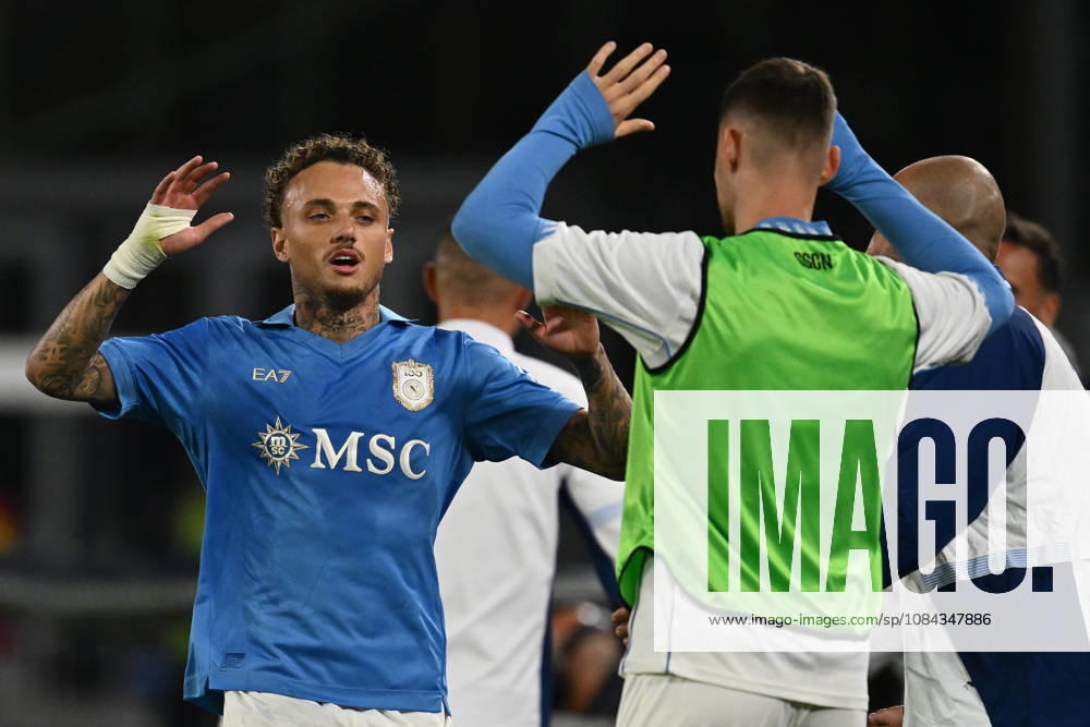 IPA89518485 - Noa Lang of S.S.C. Napoli celebrates after scoring the goal that made the score 2-0 during Matchday 6 of the Serie A Championship between S.S.C. Napoli and Frosinone Calcio at the Diego Armando Maradona Stadium on October 10, 2026, in Naples, Italy.