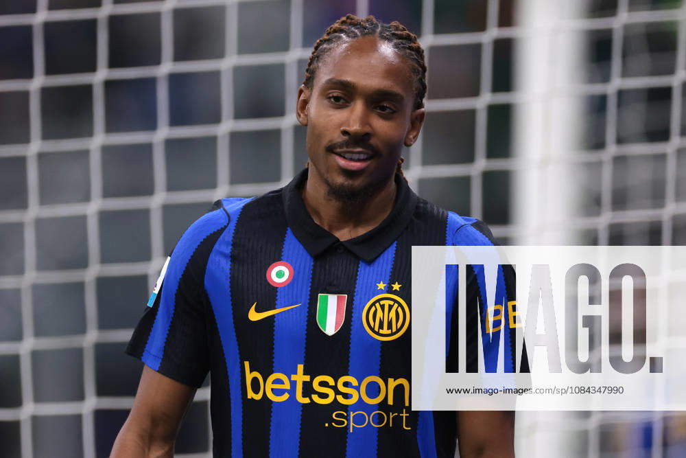 FC Internazionale v Parma Calcio 1913 - Serie A - Season 2026-2027 Milan, Italy, 10th October 2026. Djed Spence of FC Internazionale reacts during the FC Internazionale vs Parma Calcio 1913 Serie A match at Giuseppe Meazza, Milan. Picture credit should read: Jonathan Moscrop Milan Stadio Giuseppe Meazza Italy