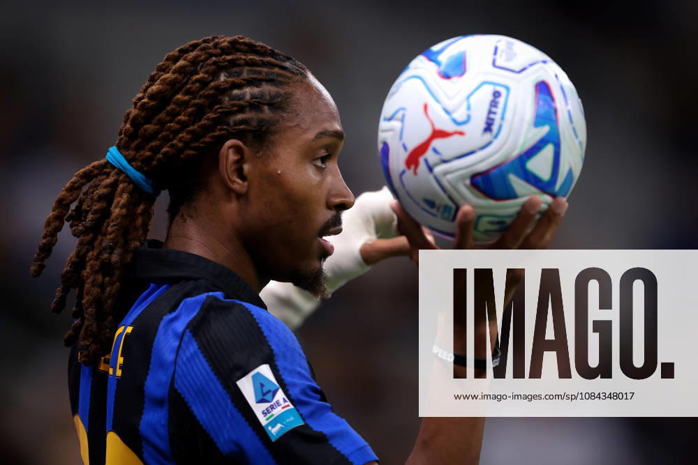FC Internazionale v Parma Calcio 1913 - Serie A - Season 2026-2027 Milan, Italy, 10th October 2026. Djed Spence of FC Internazionale takes a throw in during the FC Internazionale vs Parma Calcio 1913 Serie A match at Giuseppe Meazza, Milan. Picture credit should read: Jonathan Moscrop Milan Stadio Giuseppe Meazza Italy