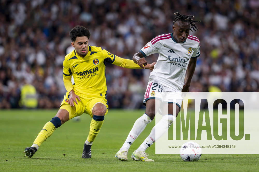 Real Madrid CF v Villarreal CF - LaLiga EA Sports 2026 27 Yan Diomande of Real Madrid CF (R) is in action with the ball defended by Ilias Akhomach of Villarreal CF (L) during the LaLiga EA Sports football match between Real Madrid CF and Villarreal CF at Estadio Bernabeu on October 10, 2026 in Madrid, Spain. Madrid Estadio Bernabeu Madrid Spain