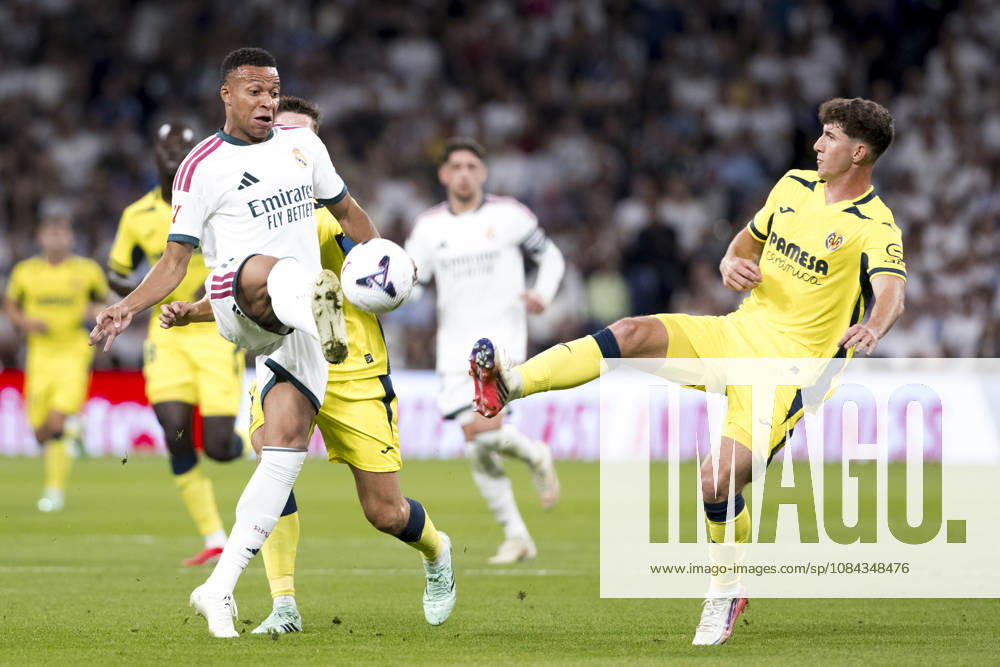 LA LIGA EA Sports - Real Madrid vs Villarreal MADRID, SPAIN - October 10:Kylian Mbappe of Real Madrid and Pau Navarro of Villarreal in action during the La Liga 2026 27 match between Real Madrid and Villarreal at Santiago Bernabeu Stadium. (Photo by Guille Martinez f22photo) Madrid Santiago Bernabeu Stadium Spain