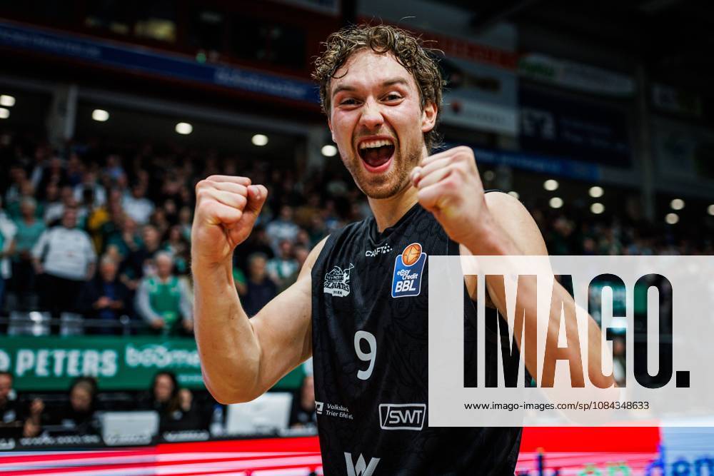 Marco Hollersbacher (Gladiators Trier), Jubel, Freude, Emotionen Vet Concept Gladiators Trier vs Alba Berlin, Basketball, easyCredit BBL, 5. Spieltag, Saison 2026 2027, 10.10.2026 Vet Concept Gladiators Trier vs Alba Berlin, Basketball, easyCredit BBL, 5. Spieltag, Saison 2026 2027