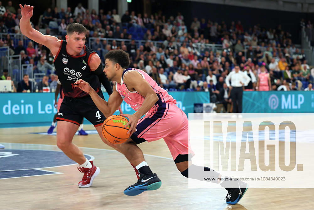 V. li. im Zweikampf, Brock Gardner (SBB Baskets Wolmirstedt, 4),Kevin McClain (MLP Academics Heidelberg, 03) GER BBL MLP Academics Heidelberg - SBB Baskets Wolmirstedt Basketball Barmer 2.Basketball Bundesliga ProA 4.Spieltag Saison 2026 2027 10.10.2026 GER MLP Academics Heidelberg - SBB Baskets Wolmirstedt, Basketball Barmer 2.Basketball Bundesliga ProA 4.Spieltag Saison 2026 2027 10.10.2026 Heidelberg