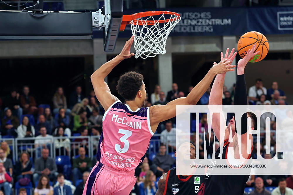 V.li.Kevin McClain (MLP Academics Heidelberg, 03),Brock Gardner (SBB Baskets Wolmirstedt, 4) GER BBL MLP Academics Heidelberg - SBB Baskets Wolmirstedt Basketball Barmer 2.Basketball Bundesliga ProA 4.Spieltag Saison 2026 2027 10.10.2026 GER MLP Academics Heidelberg - SBB Baskets Wolmirstedt, Basketball Barmer 2.Basketball Bundesliga ProA 4.Spieltag Saison 2026 2027 10.10.2026 Heidelberg