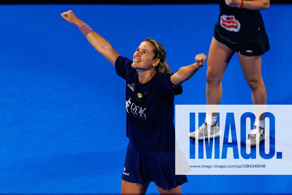 DÜSSELDORF, GERMANY - 10 OCTOBER 2026: Image shows the victory celebration of Ariana Sanchez Fallada (ESP) during CUPRA Germany Premier Padel P2 2026 Day 7: Semifinals at CASTELLO Düsseldorf on 10 10 2026 in Düsseldorf, Germany. Germany