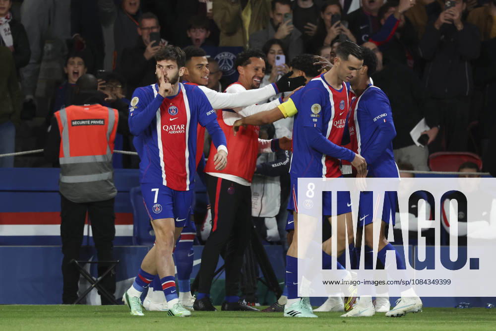 Joie - But de Khvicha Kvaratskhelia (Paris Saint Germain)