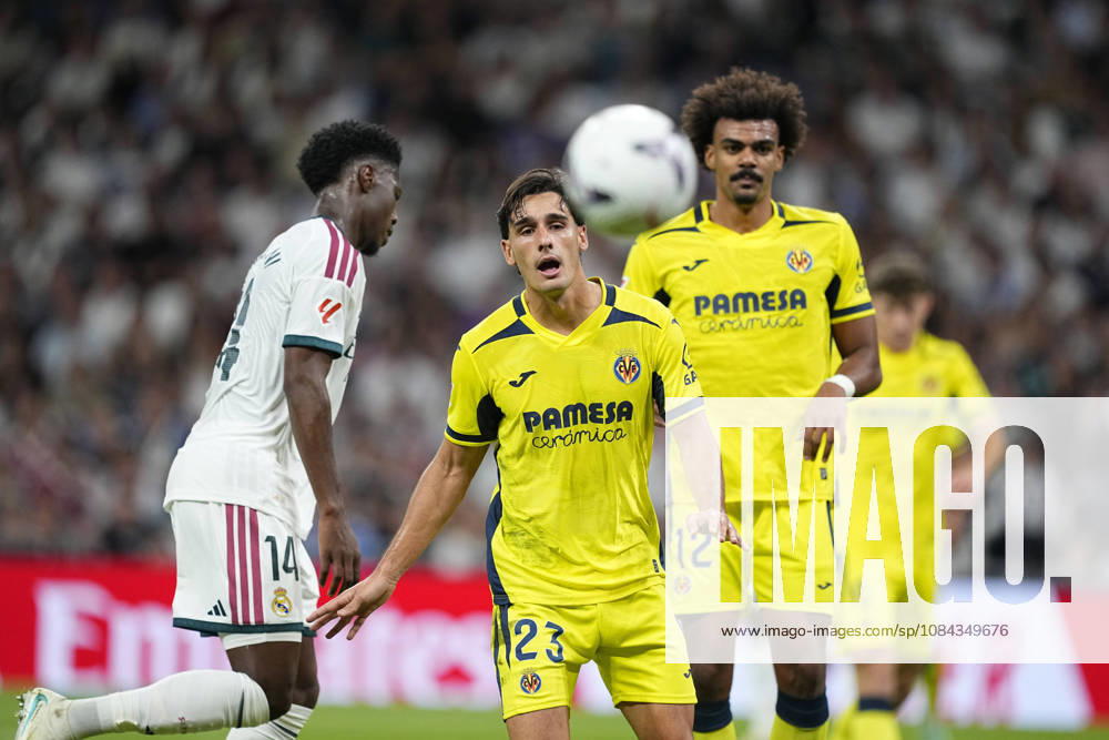 Sergi Cardona of Villarreal CF in action during the Spanish League, LaLiga EA Sports, football match between Real Madrid and Villarreal CF at Bernabeu stadium on October 10, 2026, in Madrid, Spain. Madrid Spain - ZUMAa181 20261010_zaa_a181_184