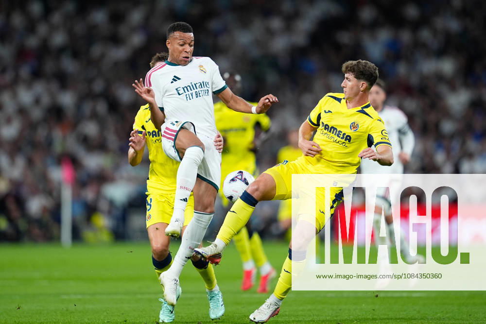 Kylian Mbappe of Real Madrid CF and Pau Navarro of Villarreal CF compete for the ball during the Spanish League, LaLiga EA Sports, football match between Real Madrid and Villarreal CF at Bernabeu stadium on October 10, 2026, in Madrid, Spain. Madrid Spain - ZUMAa181 20261010_zaa_a181_198