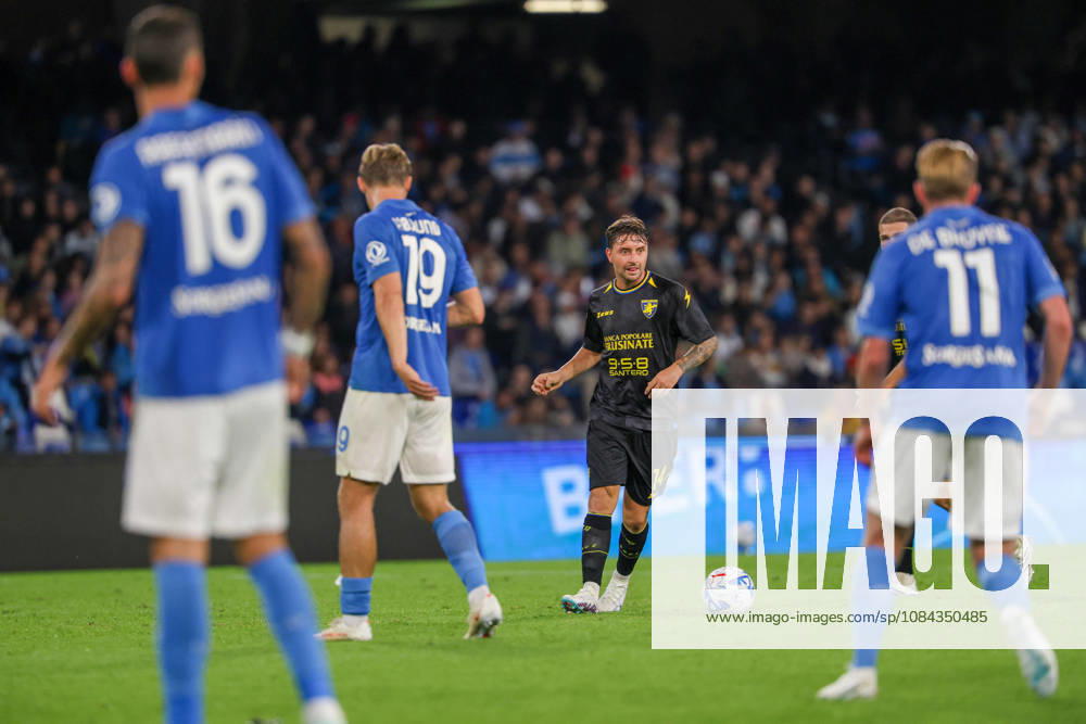 Giacomo CaloÂ² of FC Frosinone during the 2026 27 Serie A match between SSC Napoli and FC Frosinone, played on October 10, 2026, at the Stadio Diego Armando Maradona in Naples Napoli ITALIA - ZUMAs236 20261010_aap_s236_062