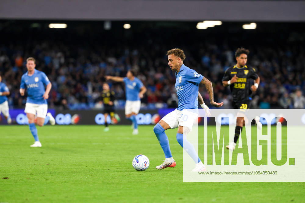 Noa Lang of SSC Napoli during the 2026 27 Serie A match between SSC Napoli and FC Frosinone, played on October 10, 2026, at the Stadio Diego Armando Maradona in Naples Napoli ITALIA - ZUMAs236 20261010_aap_s236_066