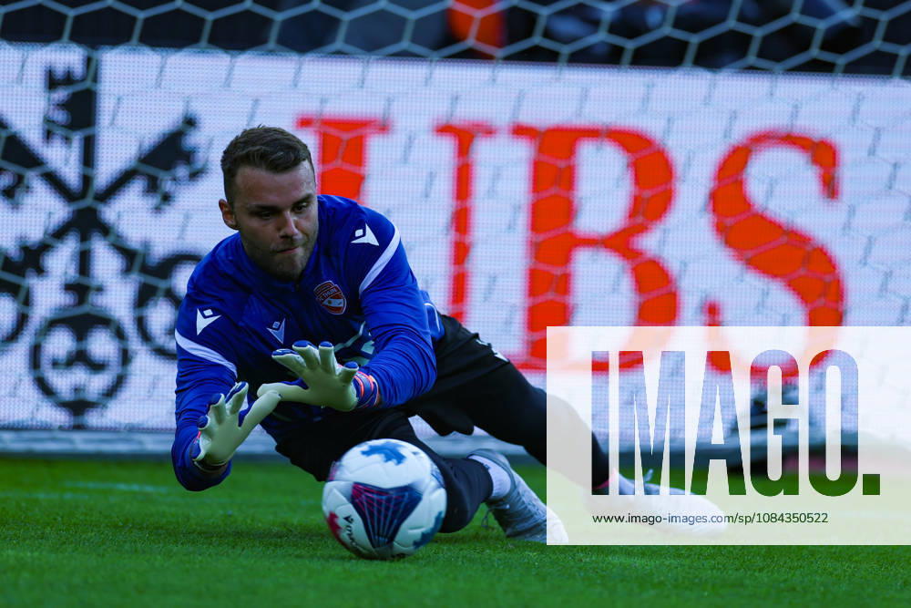 FC Zürich gegen FC Thun Brack Super League 10. Oktober 2026 Niklas Steffen (1, FC Thun) beim Warm-up des Fussballspiels der Brack Super League, FC Zürich gegen FC Thun, 10. Oktober 2026, Stadion Letzigrund, Zürich, Schweiz. Zürich Stadion Letzigrund Zürich Schweiz