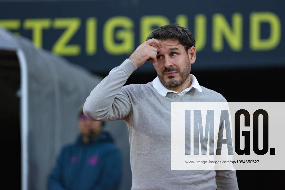 FC Zürich gegen FC Thun Brack Super League 10. Oktober 2026 Gian-Luca Privitelli (Cheftrainer, FC Thun) während des Fussballspiels der Brack Super League, FC Zürich gegen FC Thun, 10. Oktober 2026, Stadion Letzigrund, Zürich, Schweiz. Zürich Stadion Letzigrund Zürich Schweiz