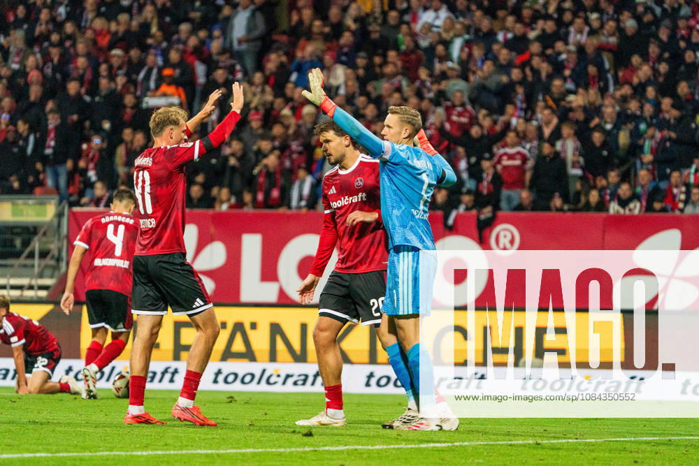 Eric Porstner (1. FC Nuernberg, 41) und Jan Reichert (1. FC Nuernberg, 01), GER, 1. FC Nuernberg vs. VfL Wolfsburg, Fussball, 2. Bundesliga, 7. Spieltag, Saison 2026 2027, 10.10.2026, DFL REGULATIONS PROHIBIT ANY USE OF PHOTOGRAPHS AS IMAGE SEQUENCES AND OR QUASI-VIDEO, GER, 1. FC Nuernberg vs. VfL Wolfsburg, Fussball, 2. Bundesliga, 7. Spieltag, Saison 2026 2027, 10.10.2026 Nuernberg