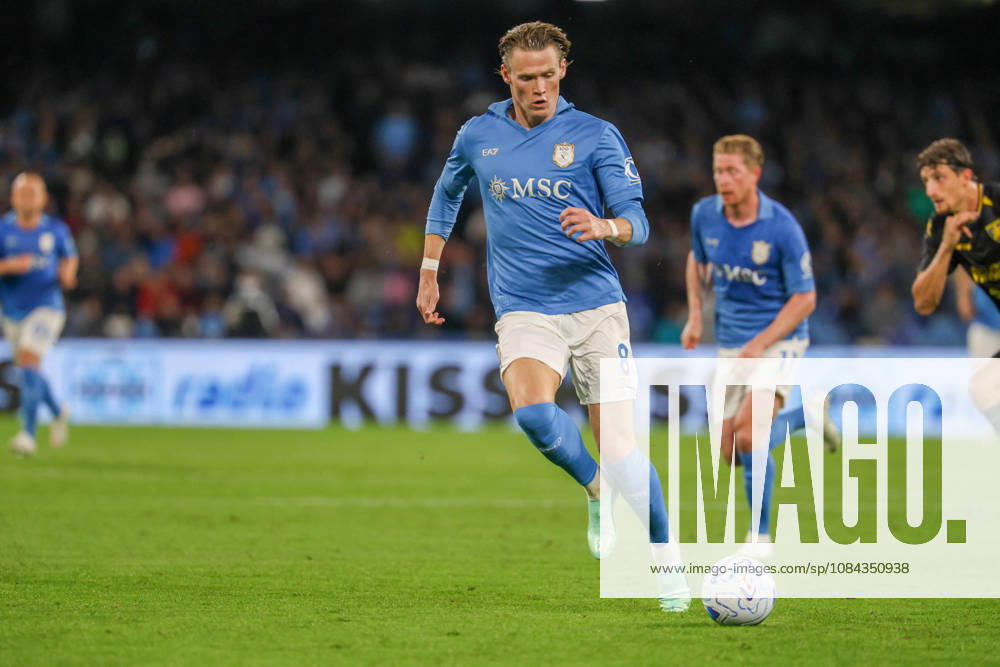 Scott McTominay of SSC Napoli during the 2026 27 Serie A match between SSC Napoli and FC Frosinone, played on October 10, 2026, at the Stadio Diego Armando Maradona in Naples Napoli ITALIA - ZUMAs236 20261010_aap_s236_090