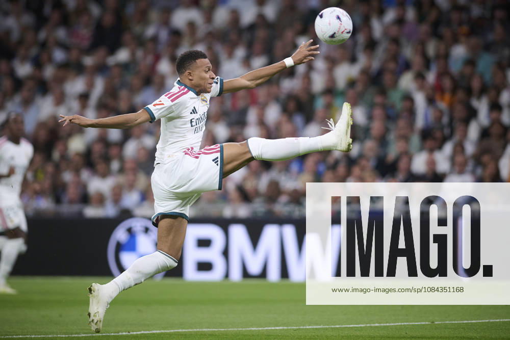 REAL MADRID CF v VILLARREAL CF. LA LIGA 2026 2027. ROUND 8. Real Madrid CFs Kylian Mbappe during La Liga match. October 10 ,2026. (ALTERPHOTOS Ropero) MadridSpain