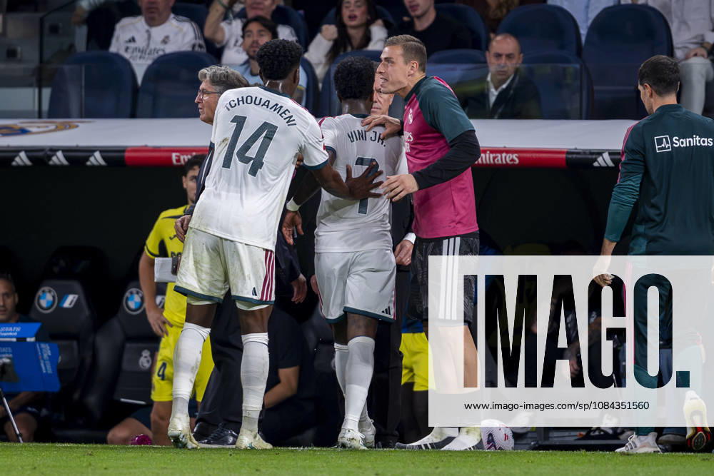 Real Madrid CF v Villarreal CF - LaLiga EA Sports 2026 27 Vinicius Junior of Real Madrid CF (C) is escorted off the pitch by his teammates after being sent off during the LaLiga EA Sports football match between Real Madrid CF and Villarreal CF at Estadio Bernabeu on October 10, 2026 in Madrid, Spain. Madrid Estadio Bernabeu Madrid Spain