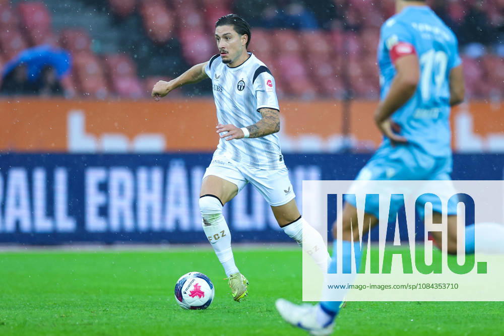FC Zürich gegen FC Thun Brack Super League 10. Oktober 2026 Kevin Spadanuda (17, FC Zürich) während des Fussballspiels der Brack Super League, FC Zürich gegen FC Thun, 10. Oktober 2026, Stadion Letzigrund, Zürich, Schweiz. Zürich Stadion Letzigrund Zürich Schweiz