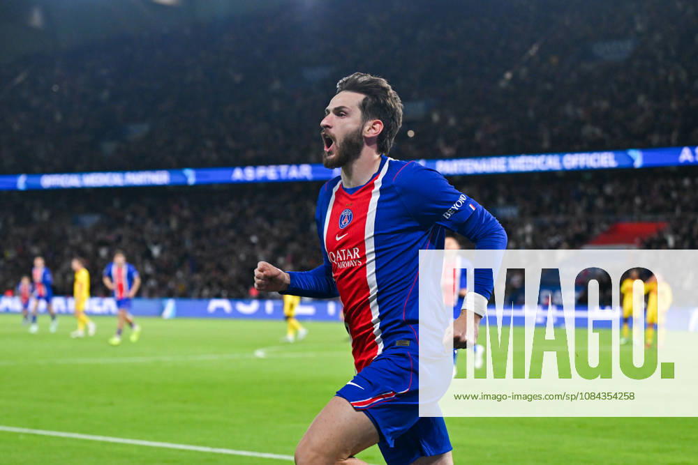 Paris Saint-Germain v Le Mans FC - Ligue 1 McDonald s 2026 2027 Khvicha KVARATSKHELIA of Paris Saint-Germain celebrate after scores during Ligue 1 McDonald s match between Paris and Le Mans at Parc des Princes on October 10, 2026 in Paris, France. Paris France