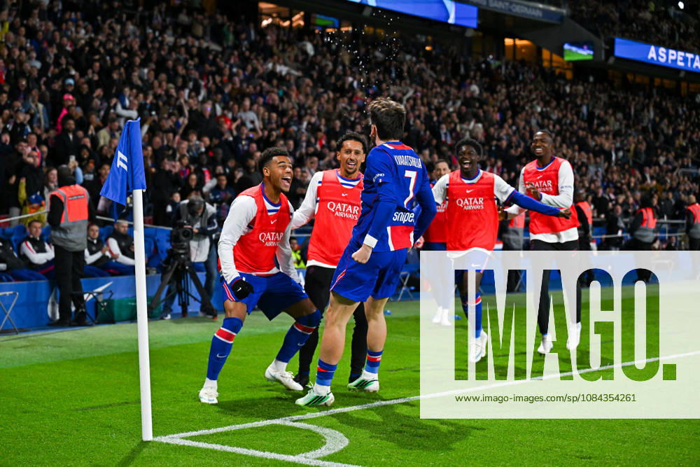 Paris Saint-Germain v Le Mans FC - Ligue 1 McDonald s 2026 2027 Dà sirà DOUE of Paris Saint-Germain , MARQUINHOS of Paris Saint-Germain and Khvicha KVARATSKHELIA of Paris Saint-Germain celebrate after scores during Ligue 1 McDonald s match between Paris and Le Mans at Parc des Princes on October 10, 2026 in Paris, France. Paris France