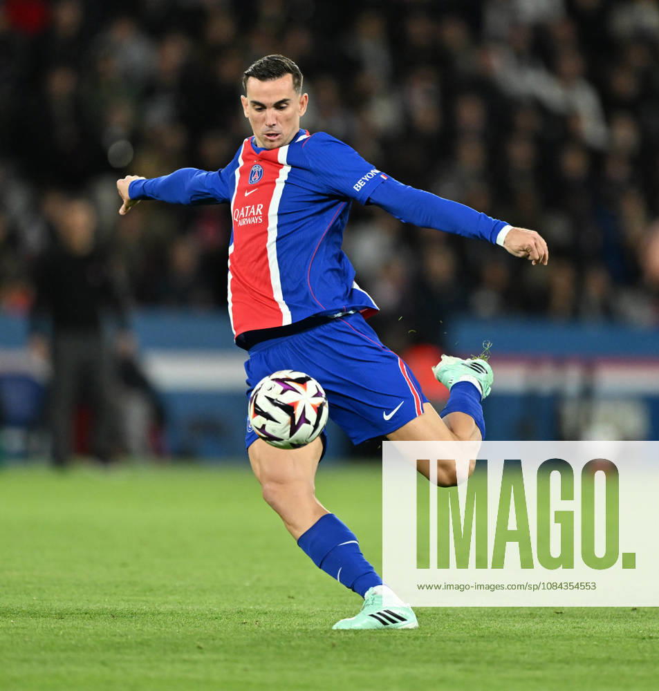 PSG v Le Mans FC - French Ligue 1 PARIS, FRANCE - OCTOBER 10: Fabian Ruiz of Paris Saint - Germain in action during the French Ligue 1 (L1) soccer match between Paris Saint-Germain (PSG) and Le Mans FC at Parc des Princes stadium in Paris, France on October 10, 2026. Mustafa Yalcin Anadolu Paris France. Editorial use only. Please get in touch for any other usage.