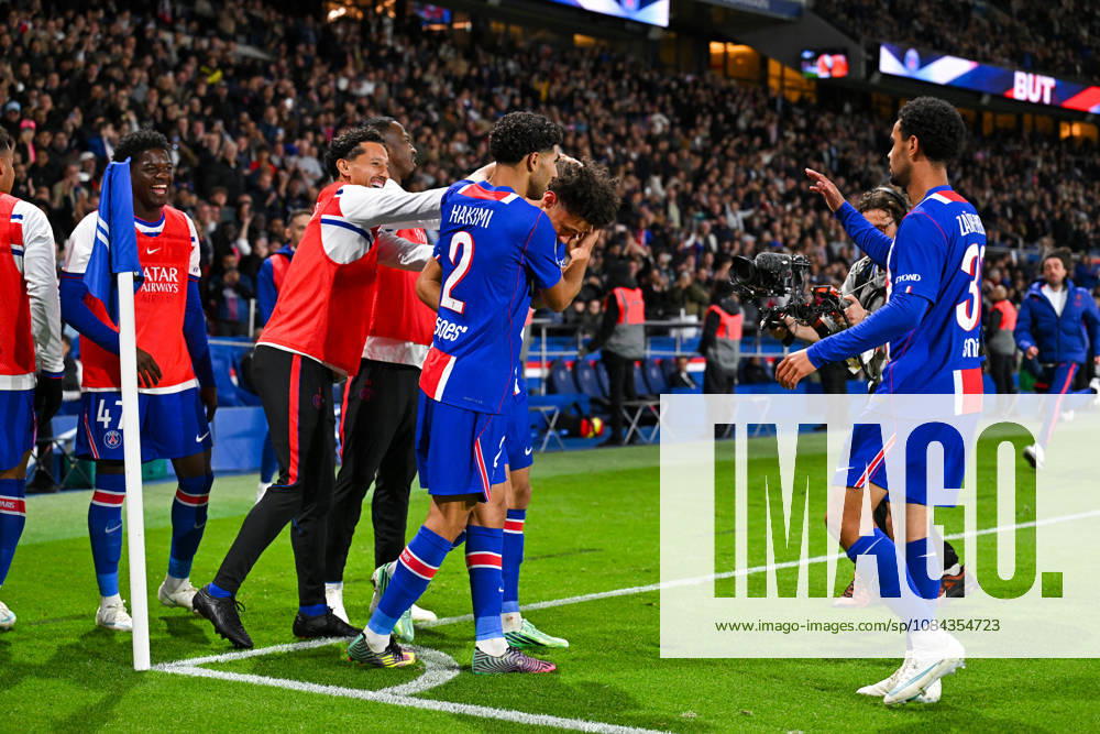 Paris Saint-Germain v Le Mans FC - Ligue 1 McDonald s 2026 2027 Dà sirà DOUE of Paris Saint-Germain , MARQUINHOS of Paris Saint-Germain , Willian PACHO of Paris Saint-Germain , Quentin NDJANTOU of Paris Saint-Germain and Maghnes AKLIOUCHE of Paris Saint-Germain celebrate after scores during Ligue 1 McDonald s match between Paris and Le Mans at Parc des Princes on October 10, 2026 in Paris, France. Paris France