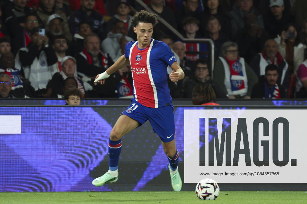 Maghnes Akliouche (Paris Saint Germain)
