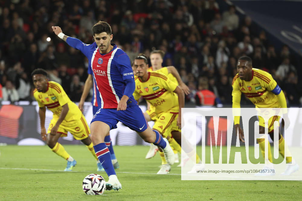 But de Lucas Beraldo (Paris Saint Germain)