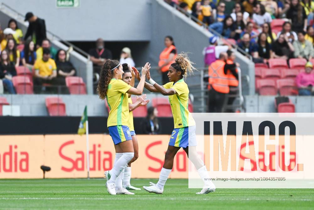 Match between Brazil and Argentina for the women s national team, Nationalteam friendly Luany scores the goal during the match between Brazil and Argentina, valid for the Women s National Team friendly, held at the Beira-Rio stadium, in Porto Alegre this Saturday (10). Porto Alegre Rio Grande do Sul Brasil